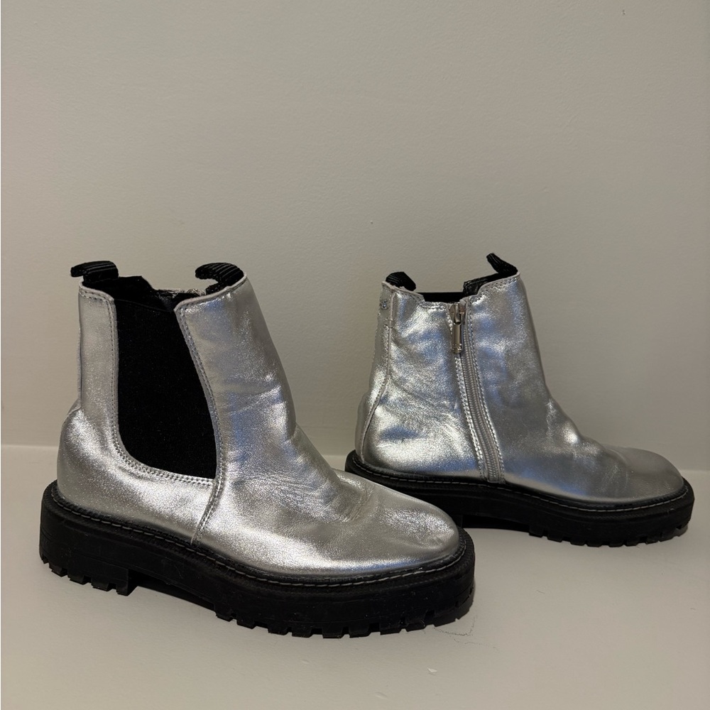 Sam Edelman Chelsea Silver Leather Ankle Boots with Black Accents - Picture 13 of 15